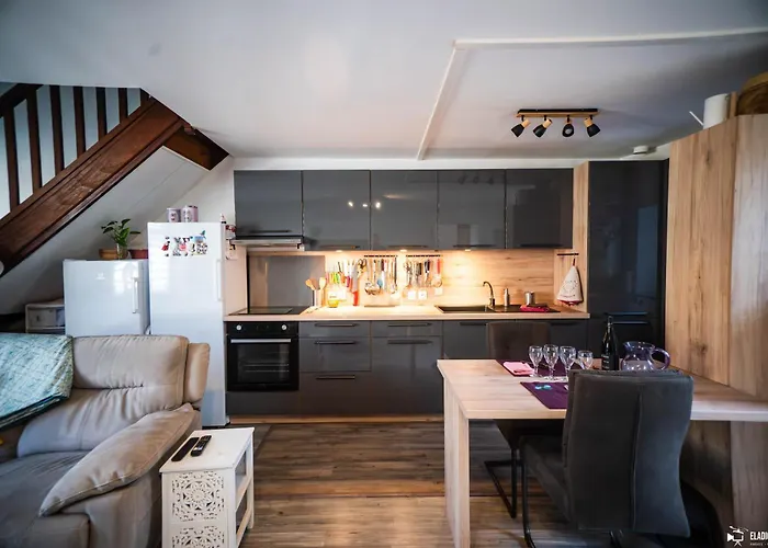 L'alcove Romaine * Nîmes